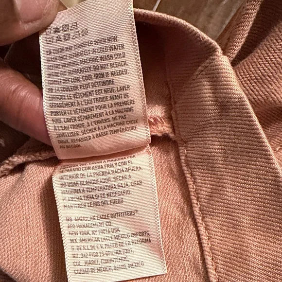 American Eagle Outfitters Dusty Rose Button-Front Crop Top - Picture 5 of 7